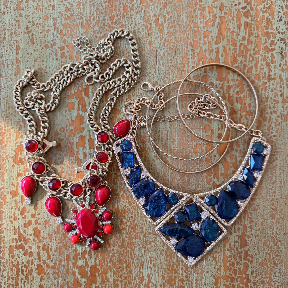 Red and Blue Necklace Set